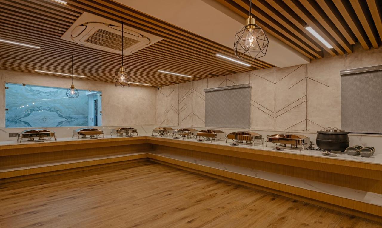 Treebo Premium D Consulate Hotel Haidarábád Kültér fotó