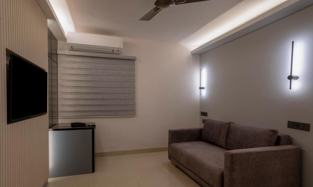 Treebo Premium D Consulate Hotel Haidarábád Kültér fotó